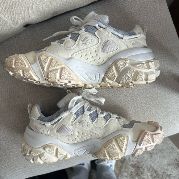 Acne Studios Bolzter Tumbled Sneakers - Picture 3 of 6